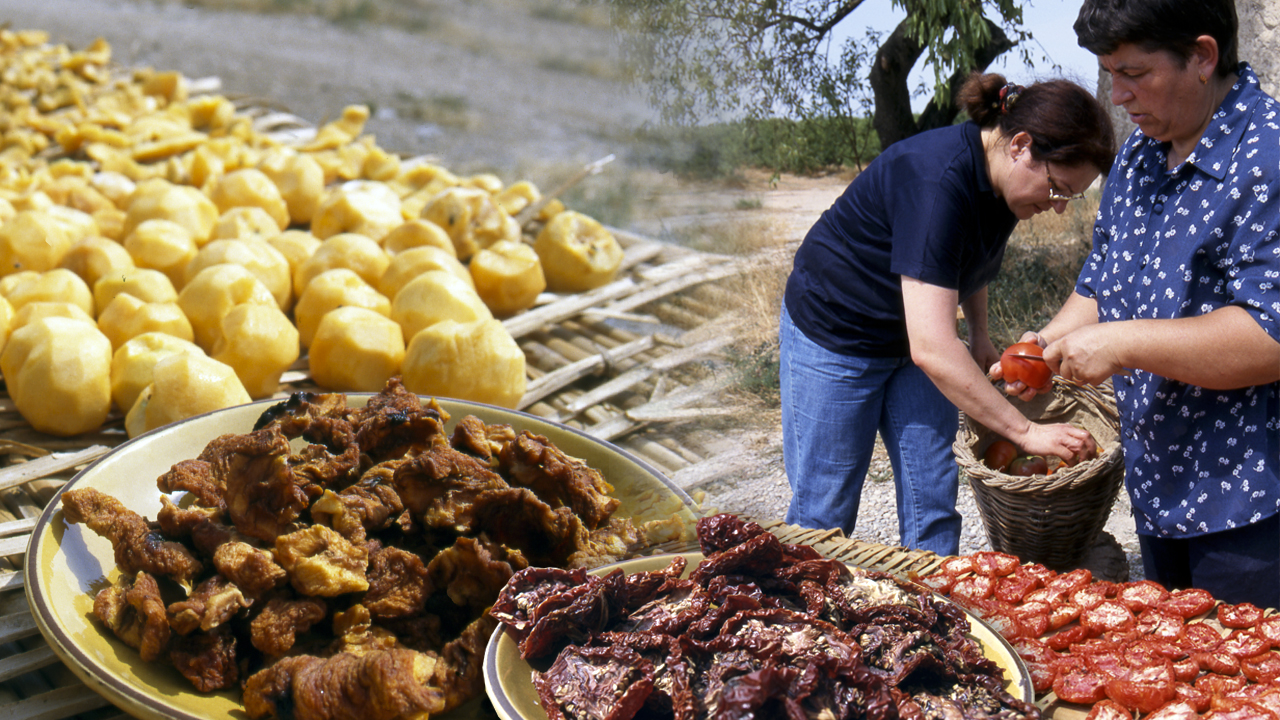 Tomates secos y orejones de melocotón. Deshidratación y conservación tradicional
